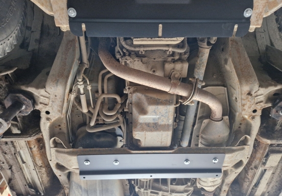 Protector de la caja de cambios Mitsubishi Montero 3 - (V60