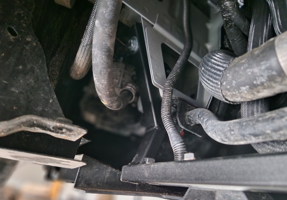 Cubre carter metalico Nissan NV300