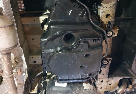 Protector del deposito AdBlue Ford Transit Custom
