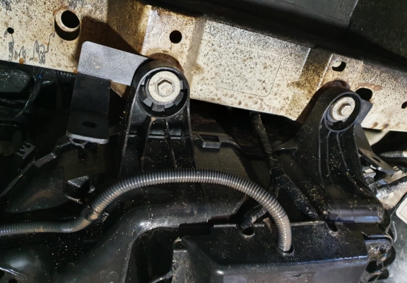 Protector del deposito AdBlue Ford Transit Custom