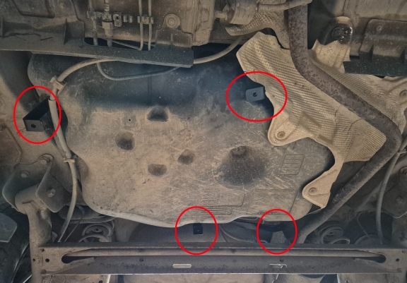 Protector del deposito de combustible Dacia Sandero