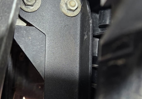 Cubre carter metalico BMW Serie 5 E60/E61 - parachoques delantero estandar