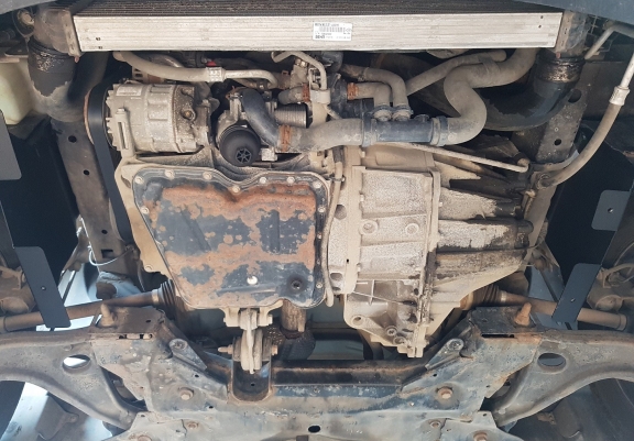 Cubre carter de aluminio Nissan Interstar
