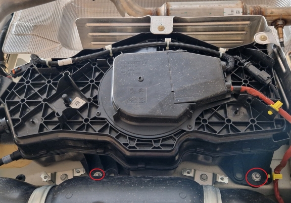 Protector del deposito AdBlue Toyota Proace Max