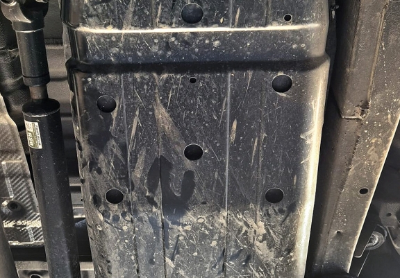 Protector del deposito de combustible KGM Musso
